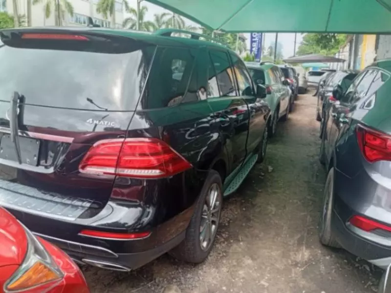 Mercedes-Benz GLE-Class   - 2016