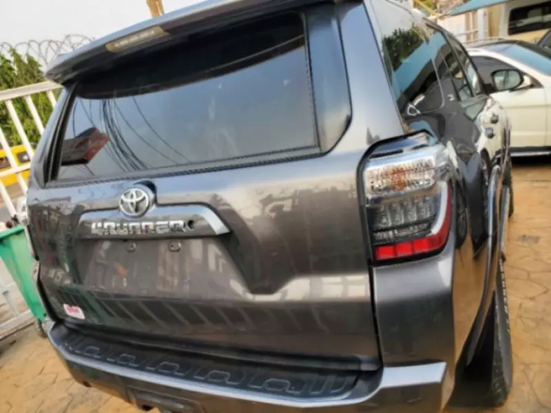 TOYOTA 4Runner   - 2015