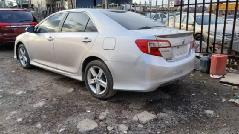 TOYOTA Camry   - 2014