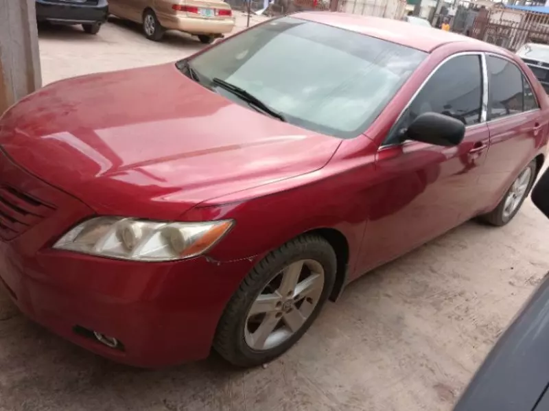 Toyota Camry   - 2008