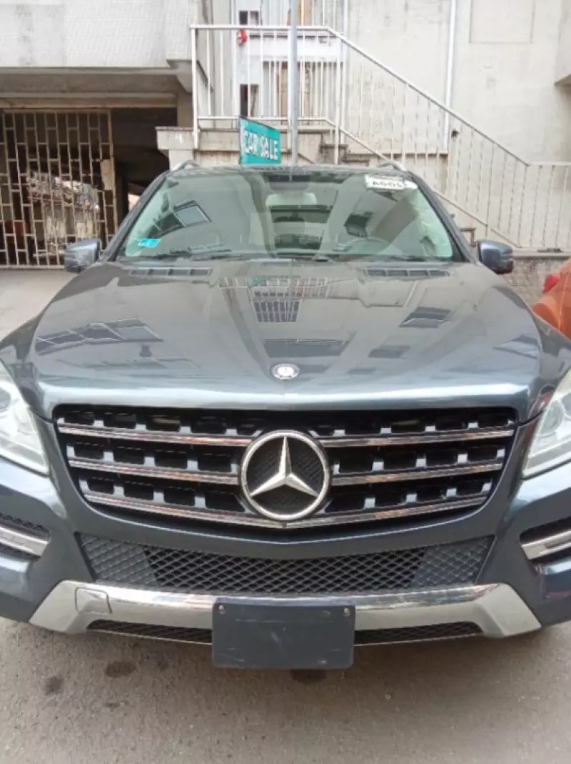 Mercedes-Benz ML 350   - 2012