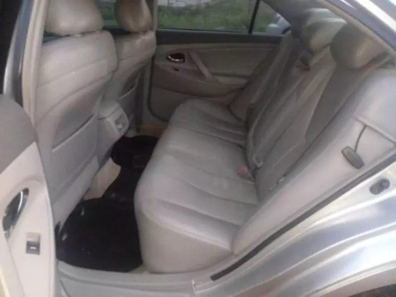 Toyota Camry - 2010