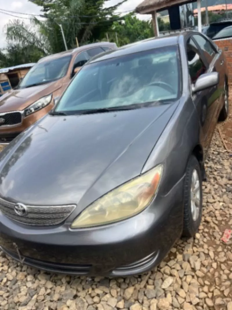 Toyota Camry   - 2003