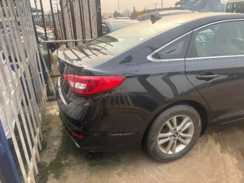 Hyundai Sonata   - 2015