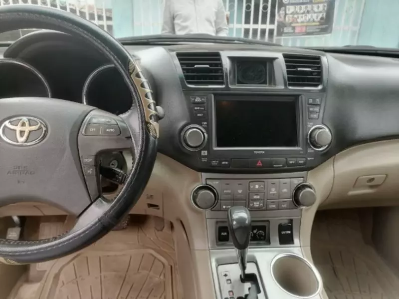 Toyota Highlander   - 2008