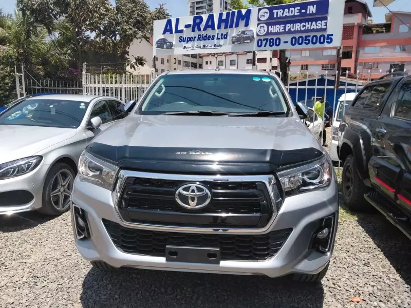 TOYOTA Hilux Revo    - 2018