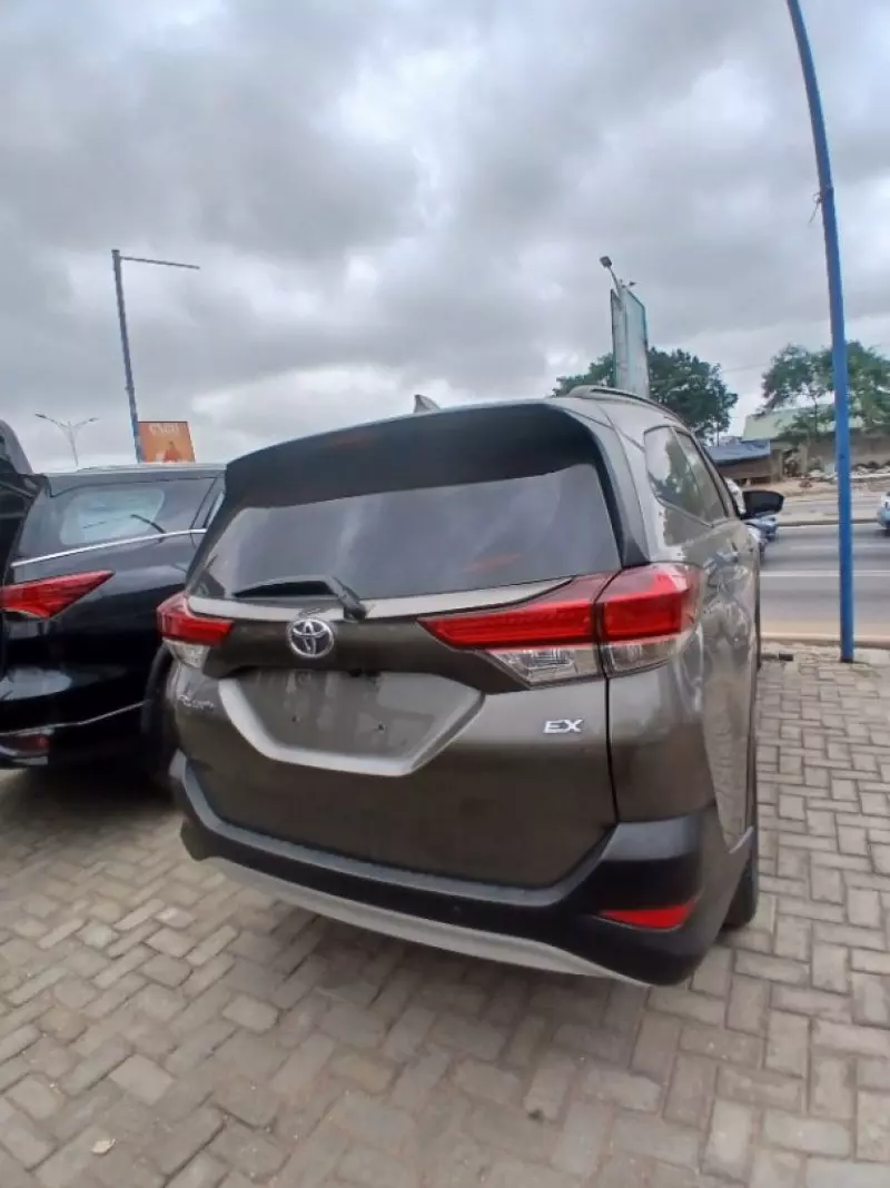 TOYOTA Rush - 2020