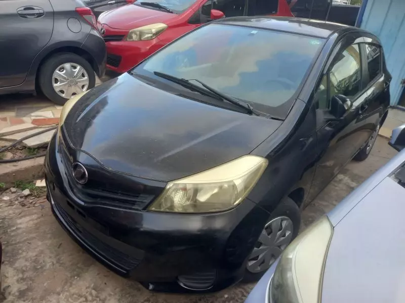 Toyota Vitz   - 2014
