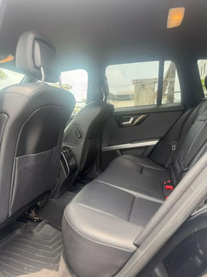 Mercedes-Benz GLK 350   - 2012