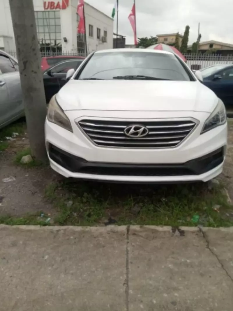 Hyundai Sonata   - 2015