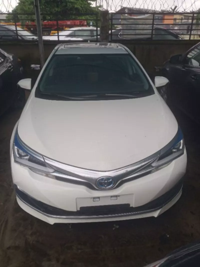TOYOTA Corolla   - 2018