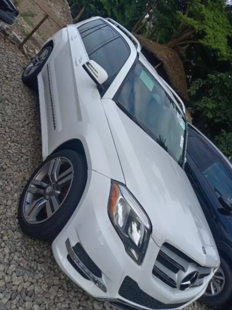Mercedes-Benz GLK 350   - 2013