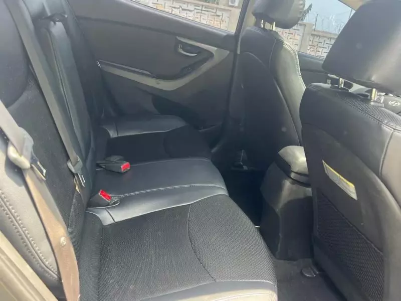 Hyundai Elantra   - 2016