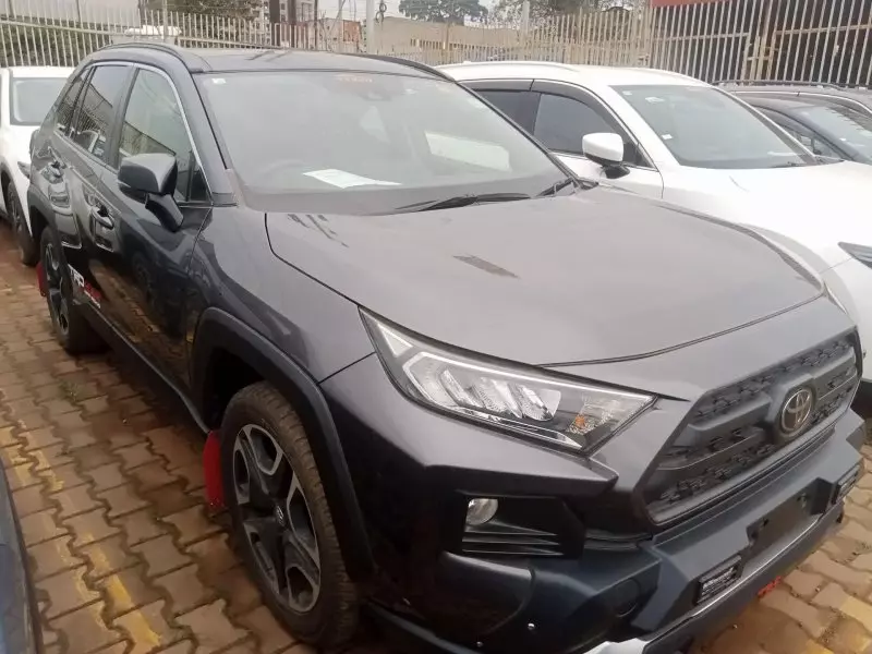 Toyota Rav 4 8AT 2.5l (Adventure Grade)   - 2019