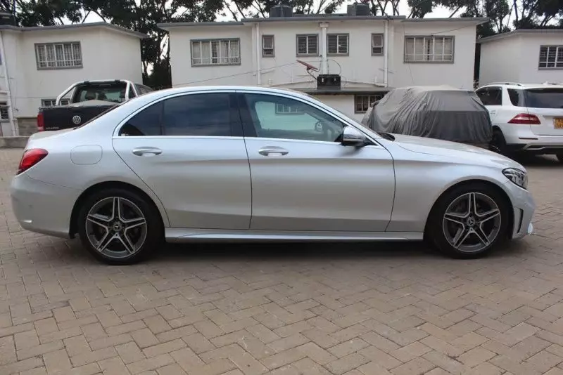 Mercedes-Benz C200   - 2019