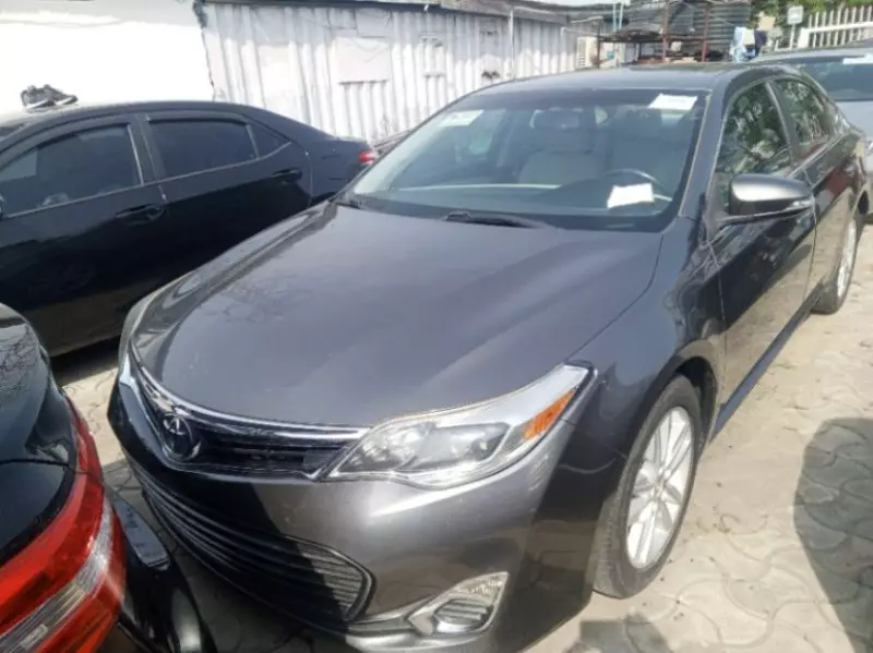 Toyota Avalon - 2014