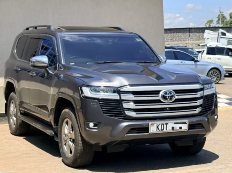 Toyota Landcruiser Sahara   - 2024