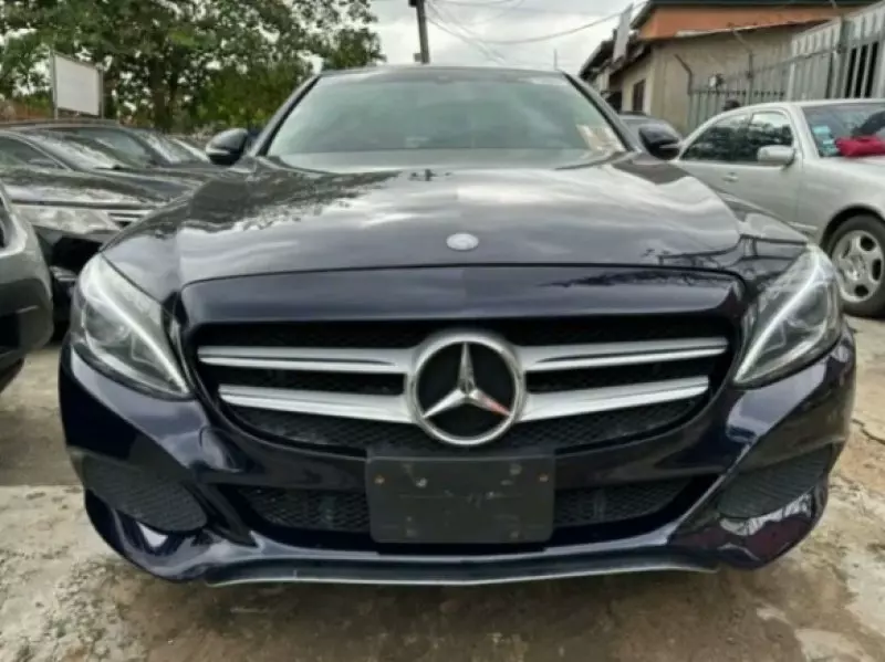 Mercedes-Benz C 300   - 2015