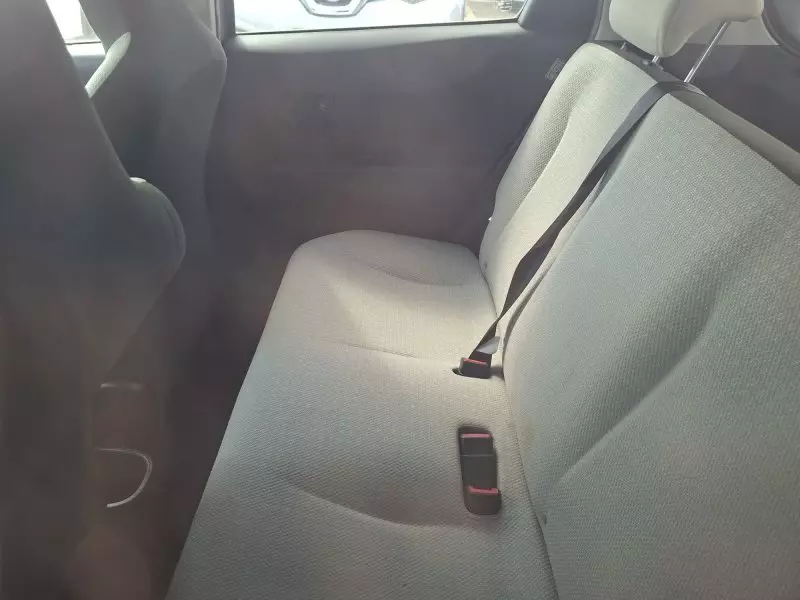 Toyota Vitz   - 2012