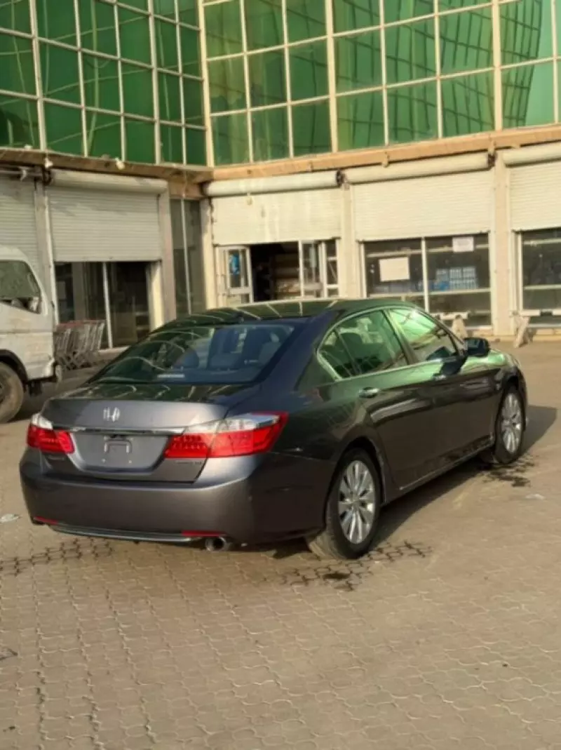 Honda Accord   - 2013