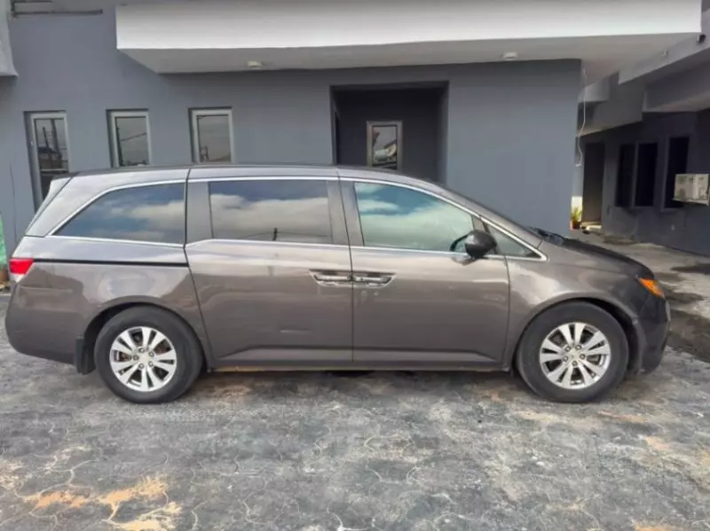 Honda Odyssey   - 2015