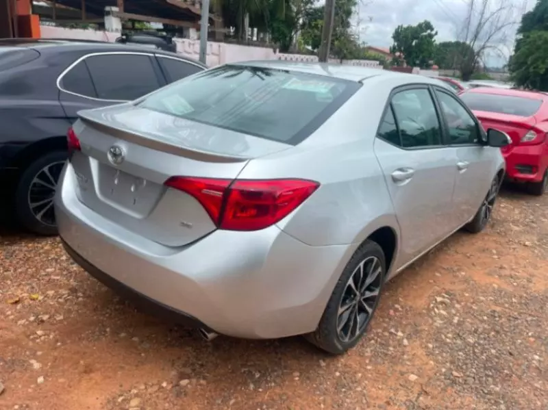 Toyota Corolla   - 2019