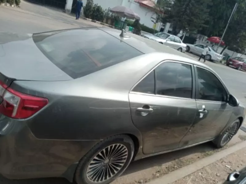 TOYOTA Camry - 2012