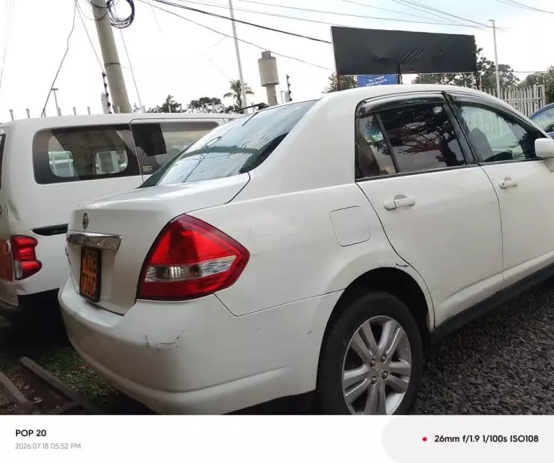 Nissan Tiida   - 2007