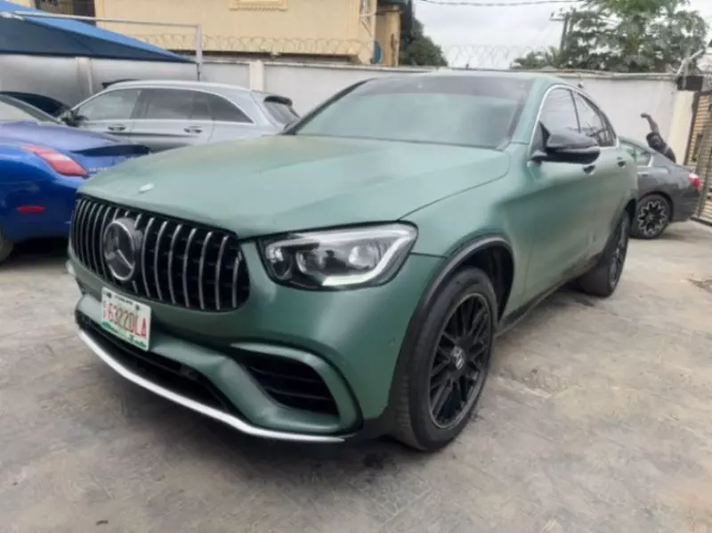 Mercedes-Benz GLC 300   - 2019