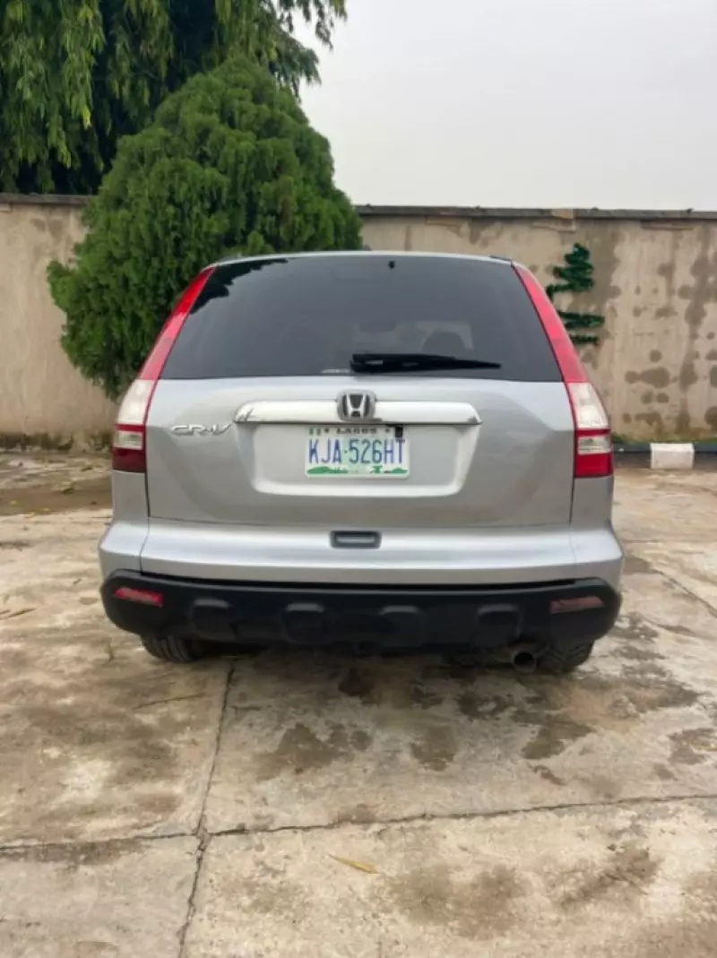 Honda CR-V   - 2010