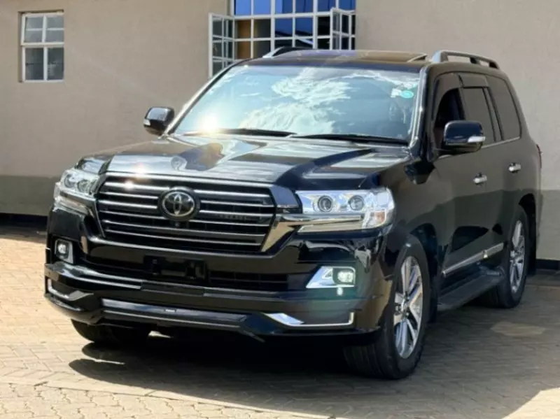 Toyota Land Cruiser V8   - 2020