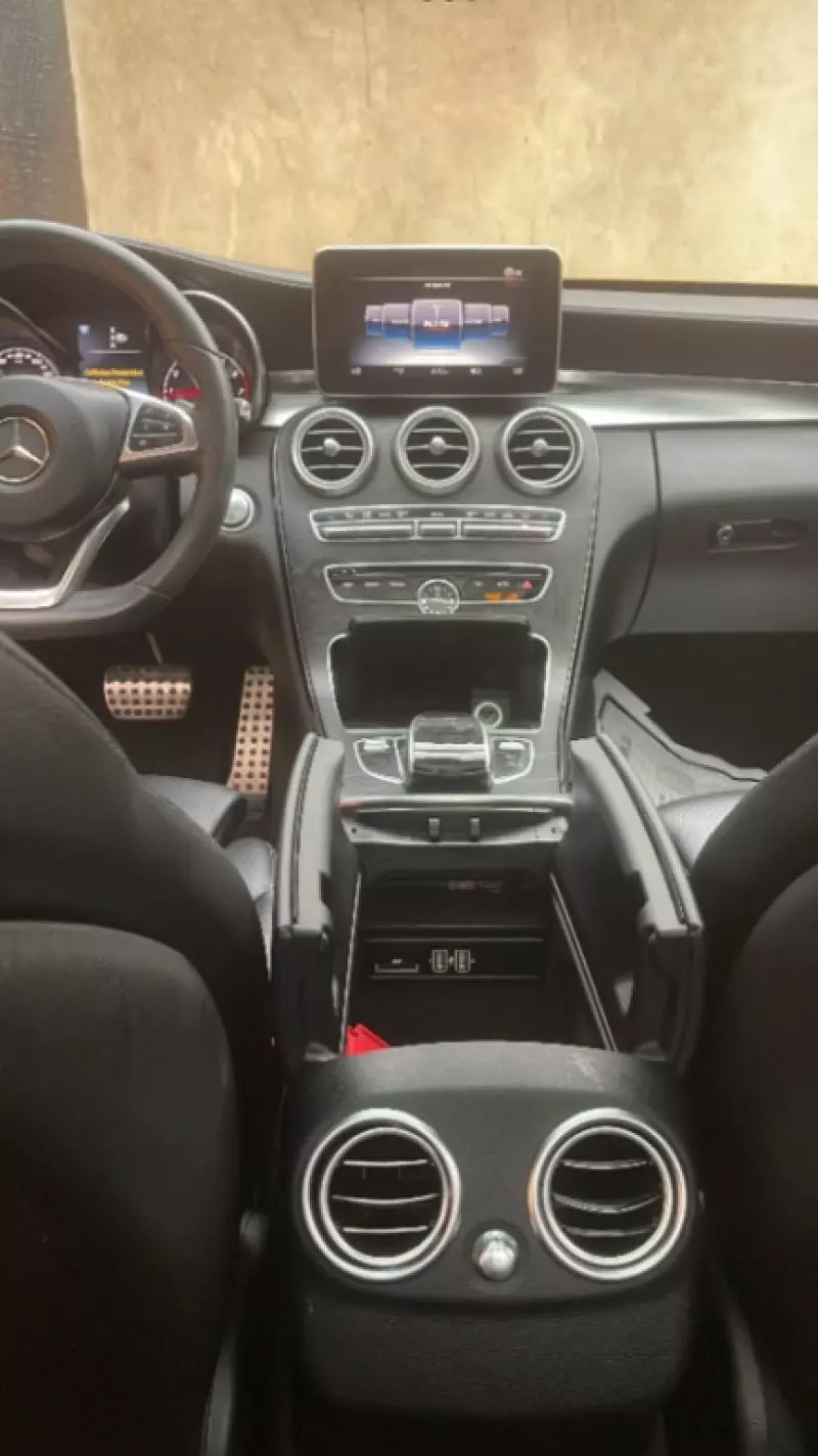 Mercedes-Benz 300   - 2015