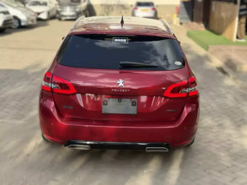 Peugeot 308   - 2019