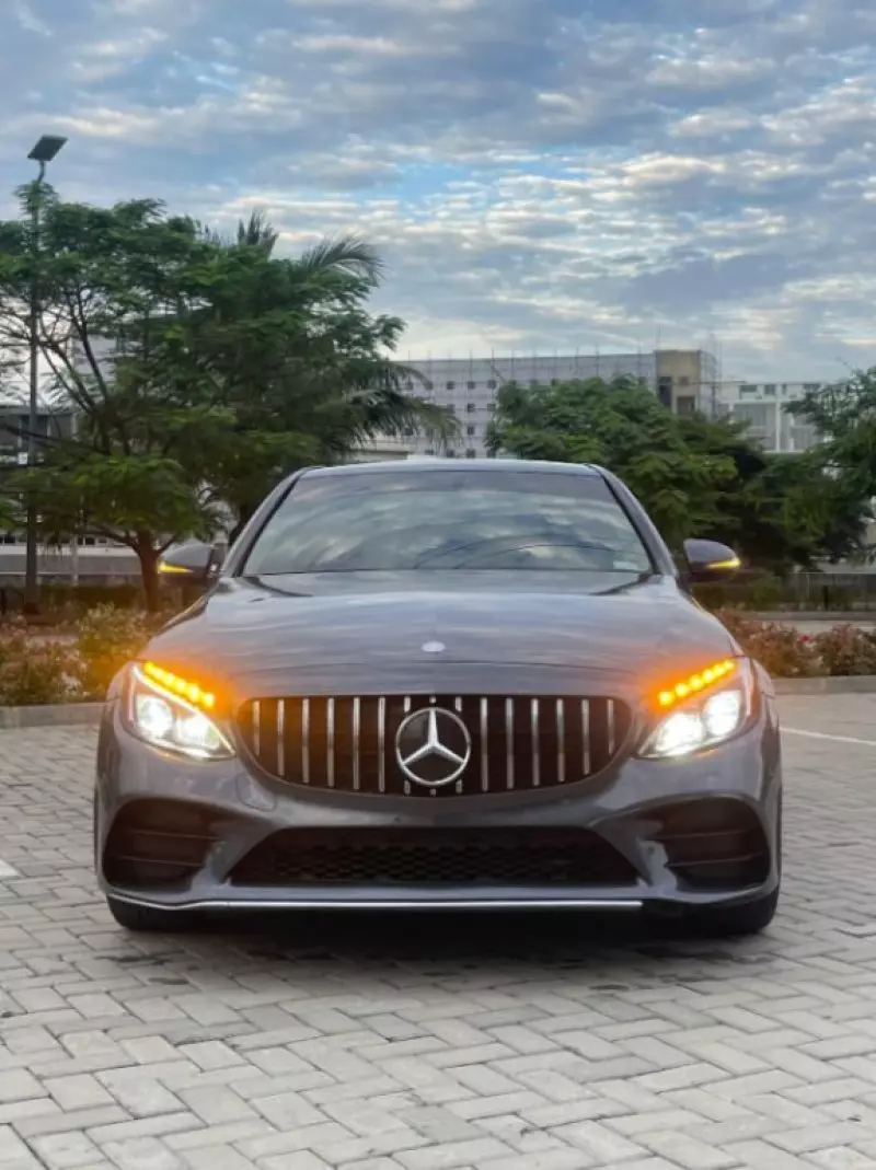 Mercedes-Benz C 300 - 2015