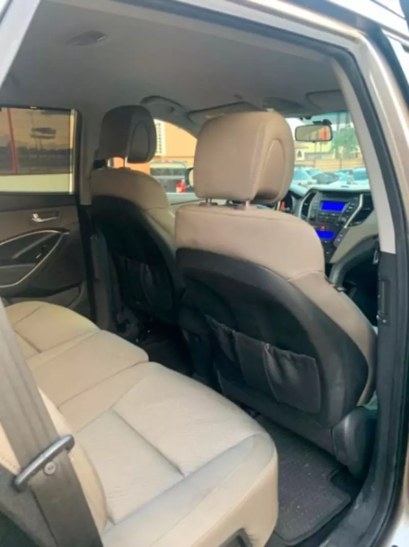 Hyundai Santa Fe   - 2013