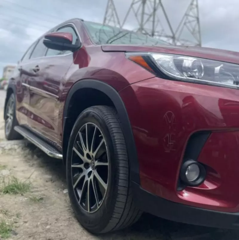 TOYOTA Highlander   - 2018