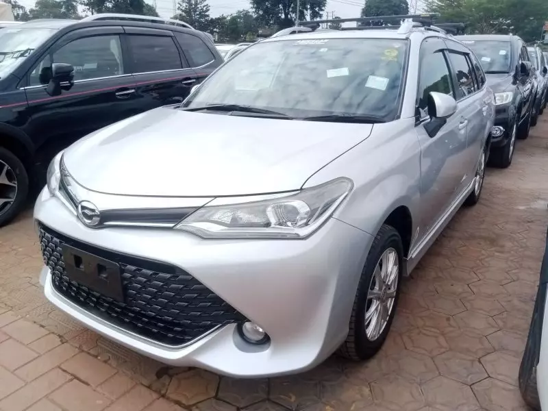Toyota Fielder    - 2015