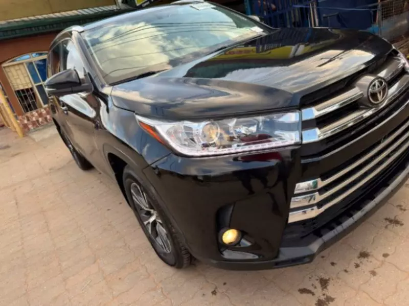 TOYOTA Highlander   - 2016