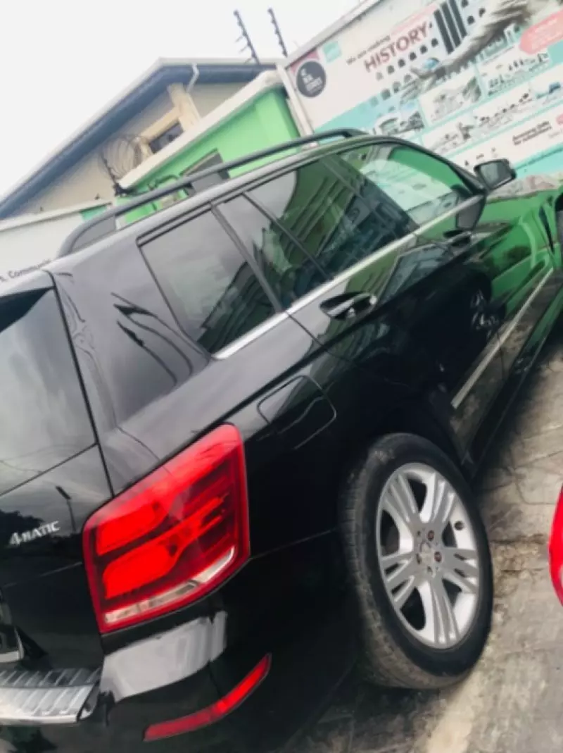 Mercedes-Benz GLK 350   - 2014