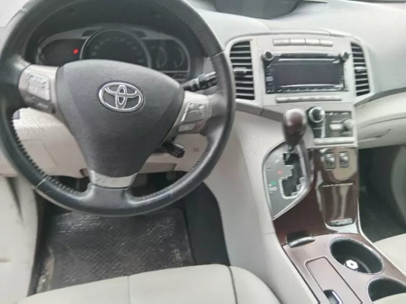 Toyota Venza   - 2010