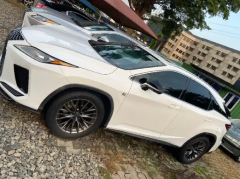 Lexus RX   - 2020