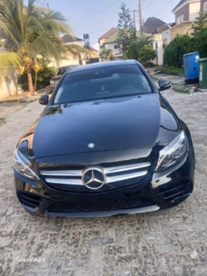 Mercedes-Benz C 300   - 2015