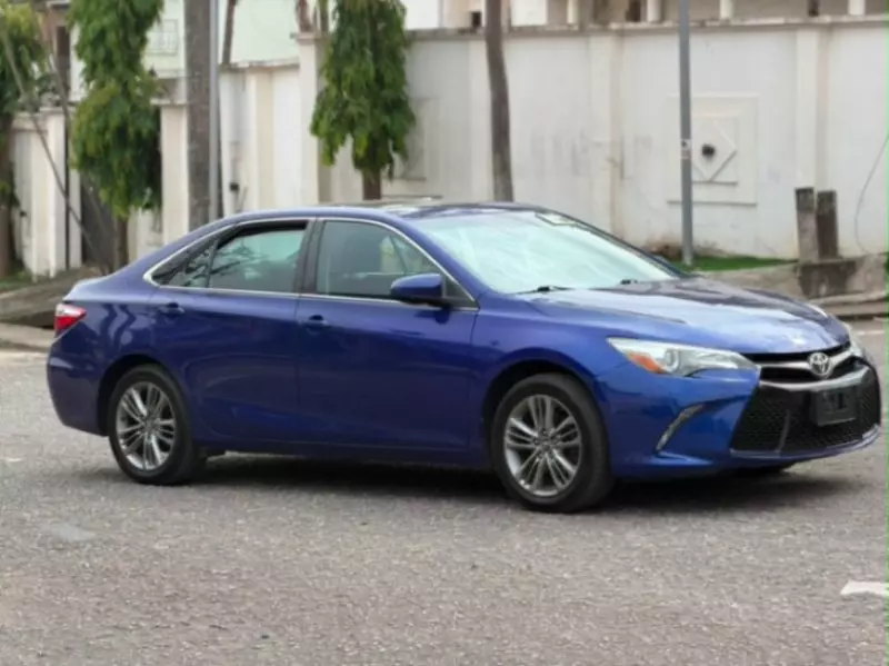 TOYOTA Camry   - 2016