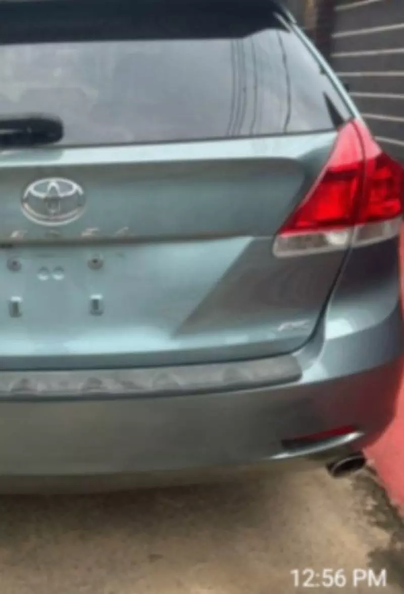TOYOTA Venza   - 2010