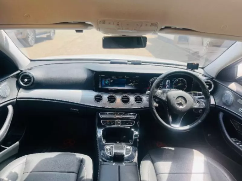 Mercedes-Benz E200   - 2018