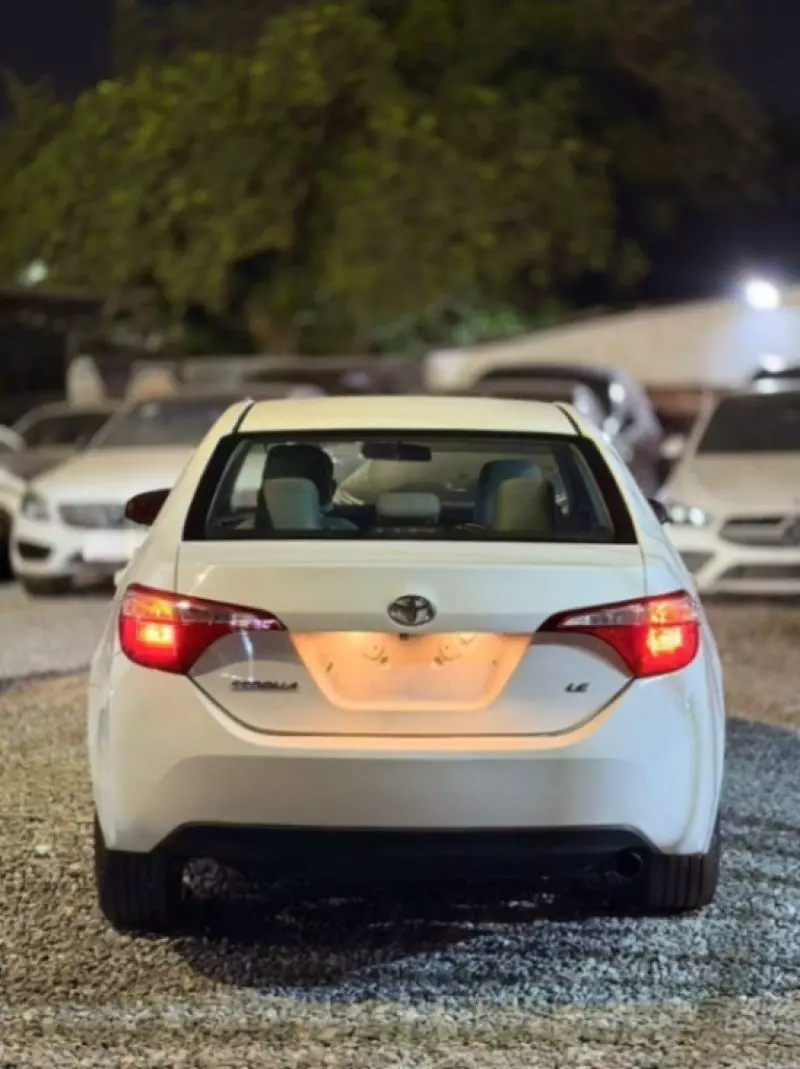 Toyota Corolla   - 2016