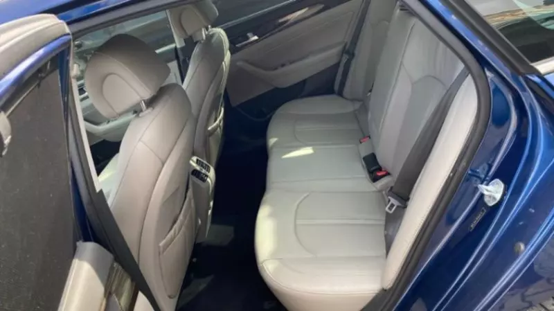 Hyundai Sonata   - 2015