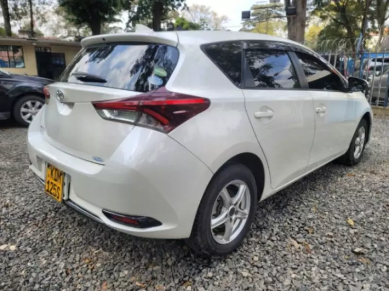Toyota Auris   - 2018