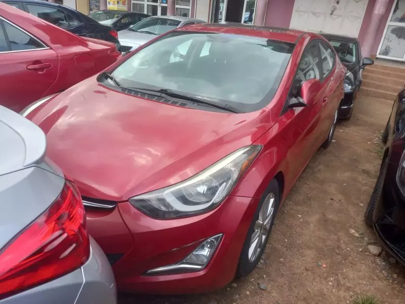 Hyundai Elantra   - 2015