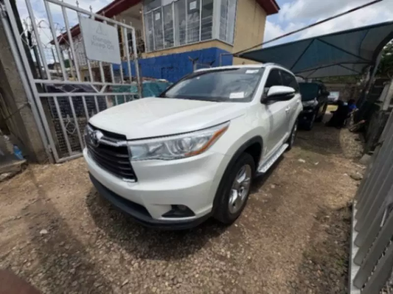 TOYOTA Highlander   - 2016
